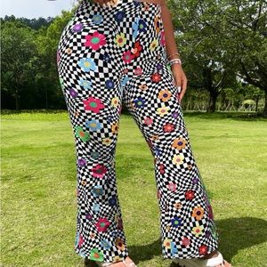 SHEIN Plus Floral & Geo Print Flare Leg Pants